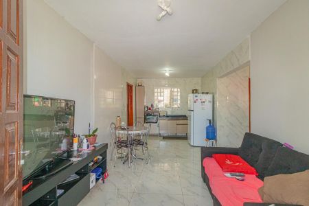 Casa à venda com 208m², 2 quartos e 2 vagasSala/Cozinha