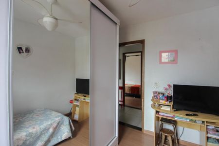 Apartamento à venda com 57m², 3 quartos e 1 vaga Apartamento à venda com 57m², 3 quartos e 1 vagaQuarto 2