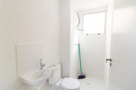 Apartamento à venda com 42m², 2 quartos e 1 vaga Apartamento à venda com 42m², 2 quartos e 1 vagaBanheiro