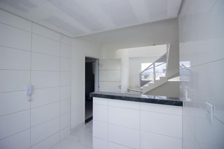 Apartamento à venda com 183m², 4 quartos e 4 vagas Apartamento à venda com 183m², 4 quartos e 4 vagasCozinha e Área de Serviço