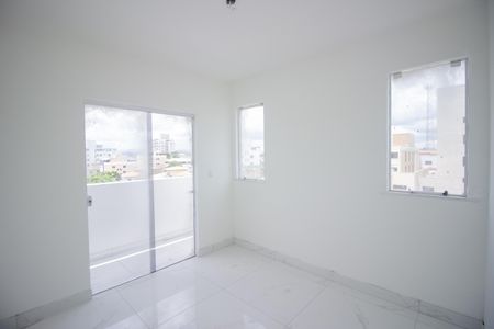 Apartamento à venda com 183m², 4 quartos e 4 vagas Apartamento à venda com 183m², 4 quartos e 4 vagasQuarto Suíte