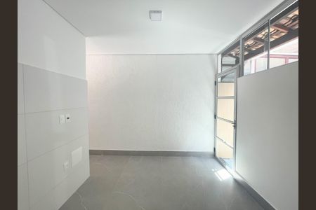 Casa de condomínio à venda com 360m², 3 quartos e 2 vagasÁrea de serviço