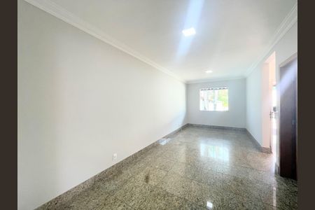 Casa de condomínio à venda com 360m², 3 quartos e 2 vagasSala 1