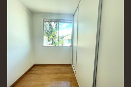 Casa de condomínio à venda com 360m², 3 quartos e 2 vagasQuarto 1