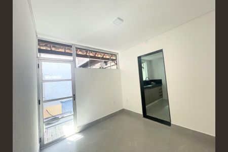 Casa de condomínio à venda com 360m², 3 quartos e 2 vagasÁrea de serviço