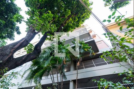 Apartamento à venda com 107m², 3 quartos e 2 vagasFachada