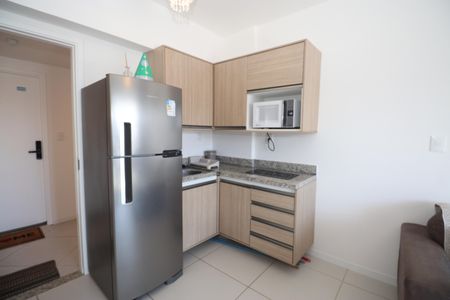 Cozinha de apartamento para alugar com 1 quarto, 40m² em Barra, Salvador