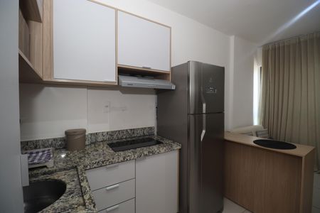 Cozinha de apartamento para alugar com 1 quarto, 30m² em Barra, Salvador