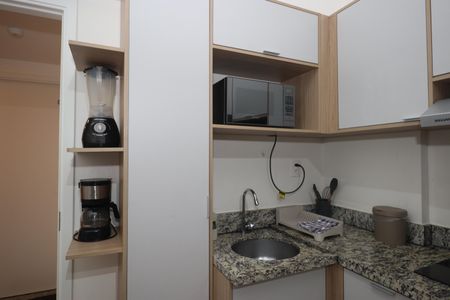 Cozinha de apartamento para alugar com 1 quarto, 30m² em Barra, Salvador