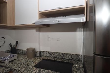Cozinha de apartamento para alugar com 1 quarto, 30m² em Barra, Salvador