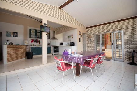 Casa de condomínio para alugar com 350m², 2 quartos e 4 vagas Casa de condomínio para alugar com 350m², 2 quartos e 4 vagasÁrea de festas