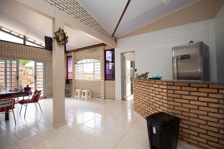 Casa de condomínio para alugar com 350m², 2 quartos e 4 vagas Casa de condomínio para alugar com 350m², 2 quartos e 4 vagasCozinha 2