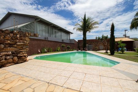 Casa de condomínio para alugar com 350m², 2 quartos e 4 vagas Casa de condomínio para alugar com 350m², 2 quartos e 4 vagasPiscina