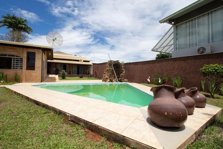 Casa de condomínio para alugar com 350m², 2 quartos e 4 vagas Casa de condomínio para alugar com 350m², 2 quartos e 4 vagasPiscina