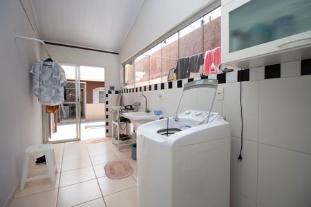 Casa de condomínio para alugar com 350m², 2 quartos e 4 vagas Casa de condomínio para alugar com 350m², 2 quartos e 4 vagasÁrea de Serviço