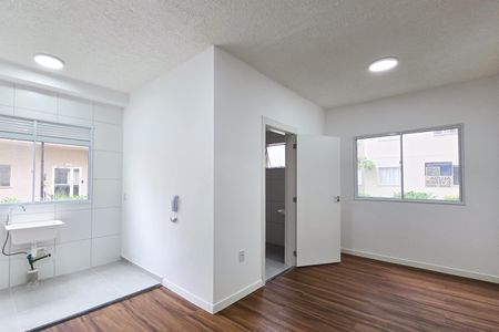 Sala de apartamento para alugar com 1 quarto, 37m² em Parque Bristol, São Bernardo do Campo