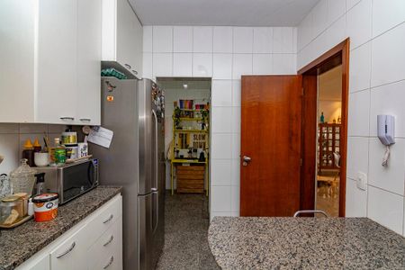 Apartamento à venda com 180m², 4 quartos e 2 vagasCozinha