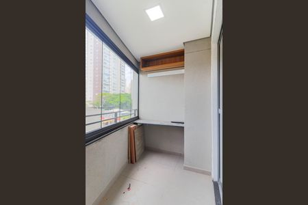 Studio para alugar com 27m², 1 quarto e sem vaga Studio para alugar com 27m², 1 quarto e sem vagaVaranda