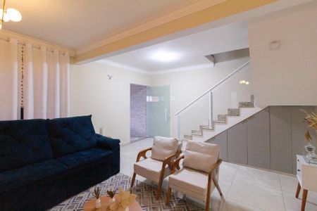 Sala de casa para alugar com 3 quartos, 255m² em Jardim Elzinha, Carapicuíba