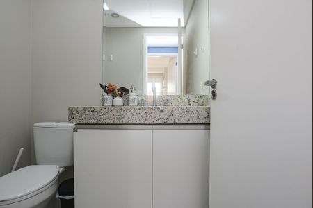 Apartamento à venda com 66m², 2 quartos e 2 vagas Apartamento à venda com 66m², 2 quartos e 2 vagasBanheiro Social
