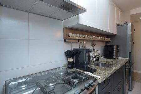 Apartamento à venda com 66m², 2 quartos e 2 vagas Apartamento à venda com 66m², 2 quartos e 2 vagasCozinha Americana