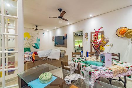 Casa à venda com 3 quartos, 180m² em Vila Fachini, São Paulo