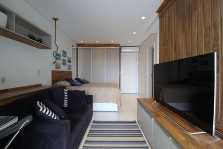 Sala/Quarto de kitnet/studio para alugar com 1 quarto, 39m² em Indianópolis, São Paulo