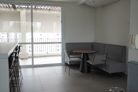 Studio para alugar com 25m², 1 quarto e sem vagaÁrea comum - Salão de festas