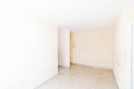Sala de apartamento para alugar com 2 quartos, 42m² em Campo Grande, Rio de Janeiro