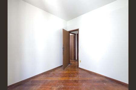Quarto 3 de apartamento à venda com 3 quartos, 77m² em Sagrada Família, Belo Horizonte