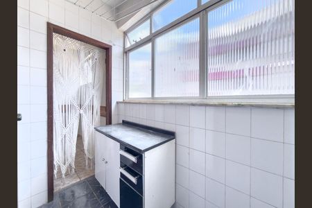 Apartamento à venda com 77m², 3 quartos e 1 vagaÁrea de Serviço