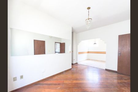 Sala de apartamento à venda com 3 quartos, 77m² em Sagrada Família, Belo Horizonte