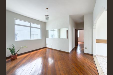 Apartamento à venda com 3 quartos, 77m² em Sagrada Família, Belo Horizonte
