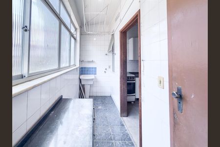 Apartamento à venda com 77m², 3 quartos e 1 vagaÁrea de Serviço