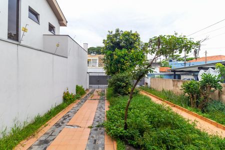 Casa à venda com 246m², 4 quartos e 6 vagas Casa à venda com 246m², 4 quartos e 6 vagasGaragem
