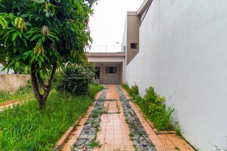 Casa à venda com 246m², 4 quartos e 6 vagas Casa à venda com 246m², 4 quartos e 6 vagasGaragem