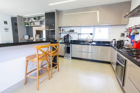 Casa de condomínio para alugar com 313m², 4 quartos e 3 vagas Casa de condomínio para alugar com 313m², 4 quartos e 3 vagasCozinha