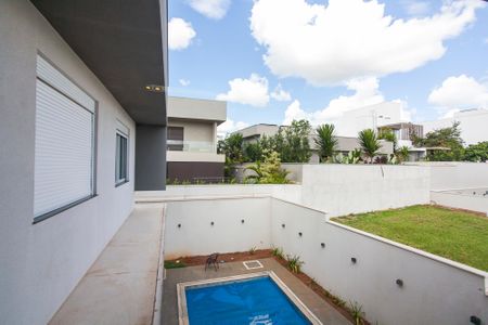 Casa de condomínio para alugar com 313m², 4 quartos e 3 vagas Casa de condomínio para alugar com 313m², 4 quartos e 3 vagasVista do Suite 1