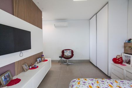 Casa de condomínio para alugar com 313m², 4 quartos e 3 vagas Casa de condomínio para alugar com 313m², 4 quartos e 3 vagasSuite 4