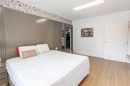 Casa de condomínio para alugar com 313m², 4 quartos e 3 vagas Casa de condomínio para alugar com 313m², 4 quartos e 3 vagasSuite 1