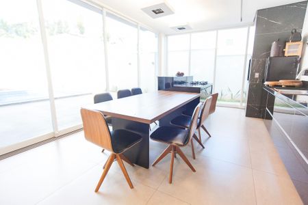 Casa de condomínio para alugar com 313m², 4 quartos e 3 vagas Casa de condomínio para alugar com 313m², 4 quartos e 3 vagasCozinha Gourmet