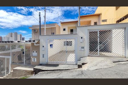 Casa à venda com 100m², 2 quartos e 2 vagasFachada