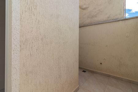 Casa à venda com 100m², 2 quartos e 2 vagasQuintal