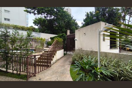 Apartamento à venda com 67m², 2 quartos e 2 vagas Apartamento à venda com 67m², 2 quartos e 2 vagasEntrada e Portaria