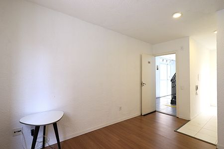 Apartamento para alugar com 2 quartos, 45m² em Mário Quintana, Porto Alegre
