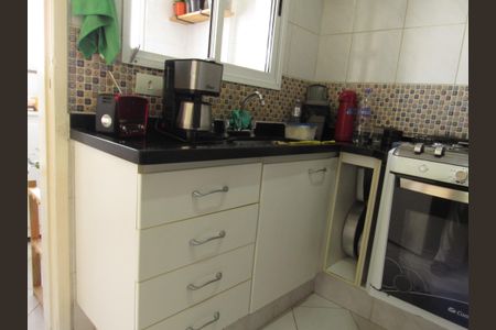 Apartamento à venda com 64m², 2 quartos e 2 vagasCozinha