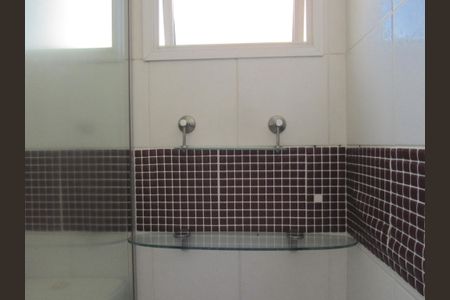 Apartamento à venda com 64m², 2 quartos e 2 vagasBanheiro da Suíte