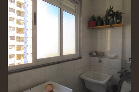 Apartamento à venda com 64m², 2 quartos e 2 vagasÁrea de Serviço