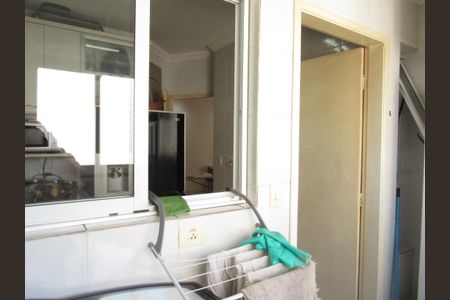 Apartamento à venda com 64m², 2 quartos e 2 vagasÁrea de Serviço