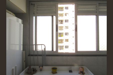 Apartamento à venda com 64m², 2 quartos e 2 vagasÁrea de Serviço